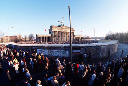 Brandenburger Tor im Dezember 1990.