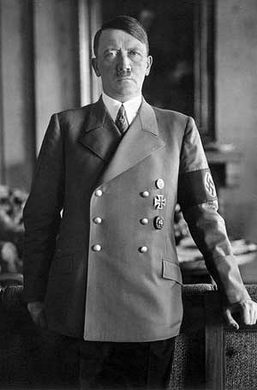 Adolf Hitler 1938. Foto: Wikimedia Commons, Bundesarchiv, Bild 183-H1216-0500-002.