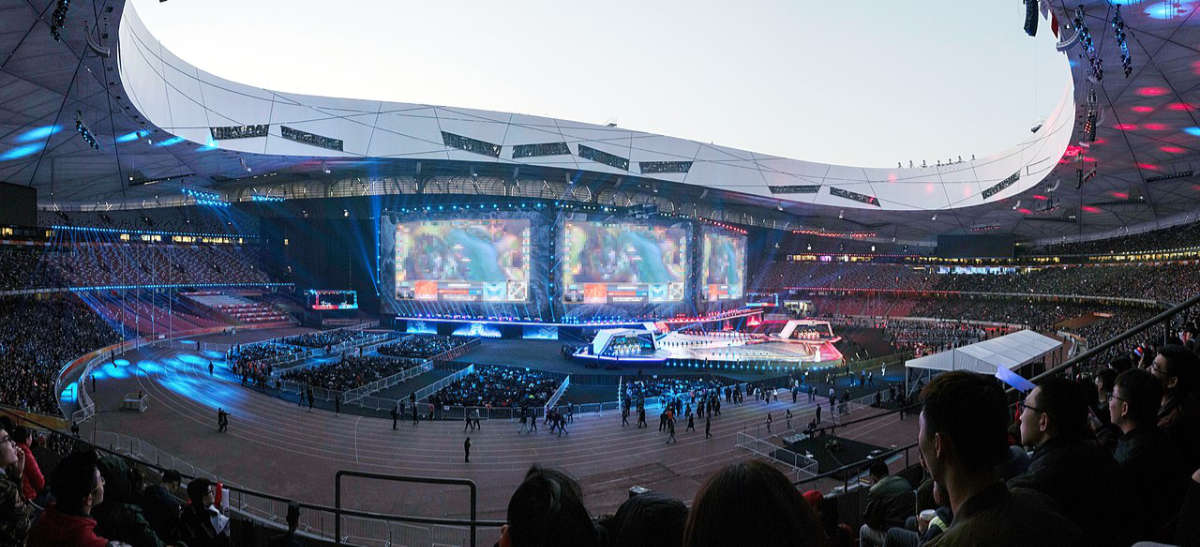 Das Finale der League of Legends Weltmeisterschaft im Nationalstadion in Beijing, 2017.