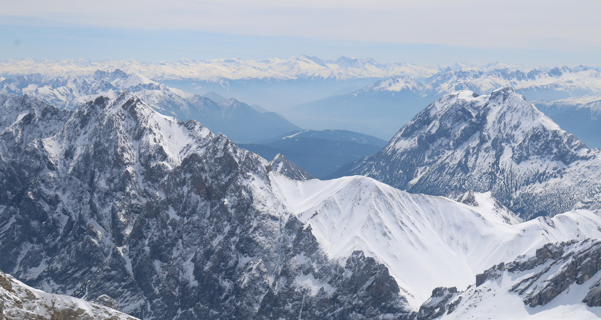 Auch die Schneedecke in den Alpen wird wegen der milden Winter dünner und Gletscher werden verschwinden.