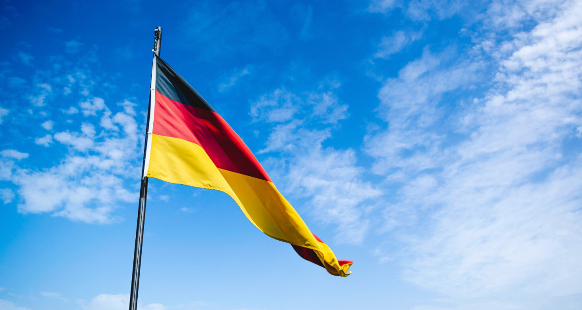 Flagge der Bundesrepublik Deutschland. Foto: unsplash | Christian Wiediger